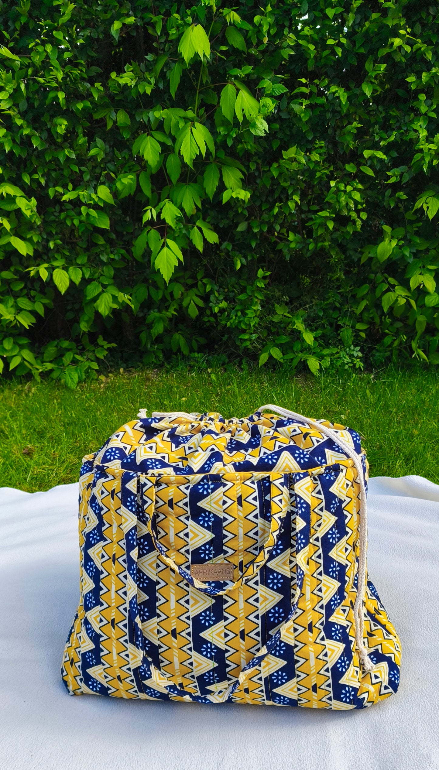 geometrikus mintás színes afrikai textil strandtáska