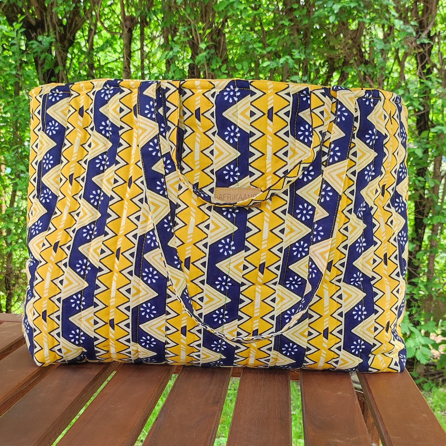 geometrikus mintás színes afrikai textil strandtáska